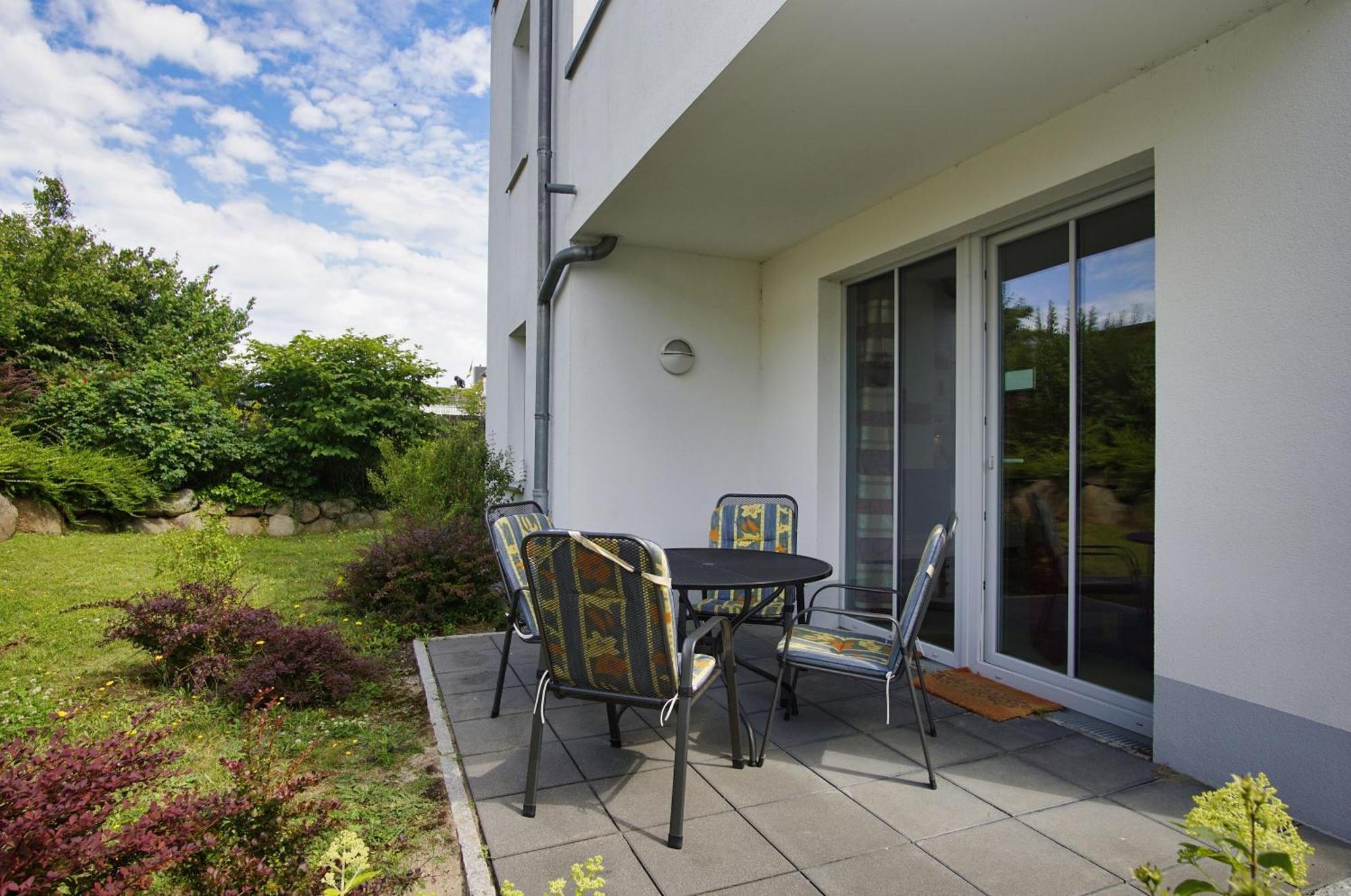 Terrasse, Gratis Nutzung Vom Ahoi Erlebnisbad Und Sauna In Sellin - Villa Antje Fewo 04 Goehren  Buitenkant foto